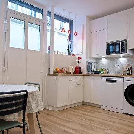 Charming Parisian With Air Conditioning - Climatisation & 2 Bedrooms - Batignolles Appartamento